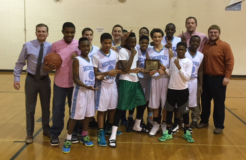 Memphis basketball team with coaches