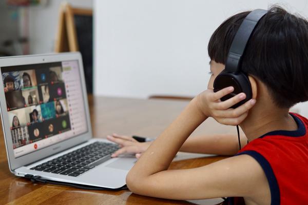 Tips to Encourage Spoken Language in Your Remote Classroom